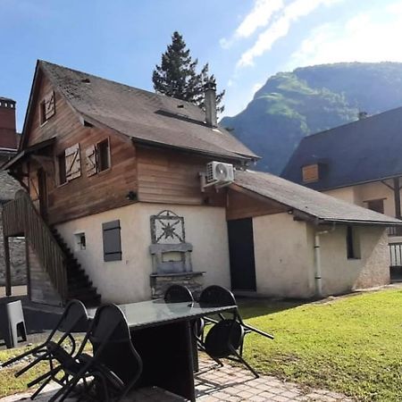 Appartement Cocoon Avec Jardin Et Vue Montagne 拉兰 外观 照片