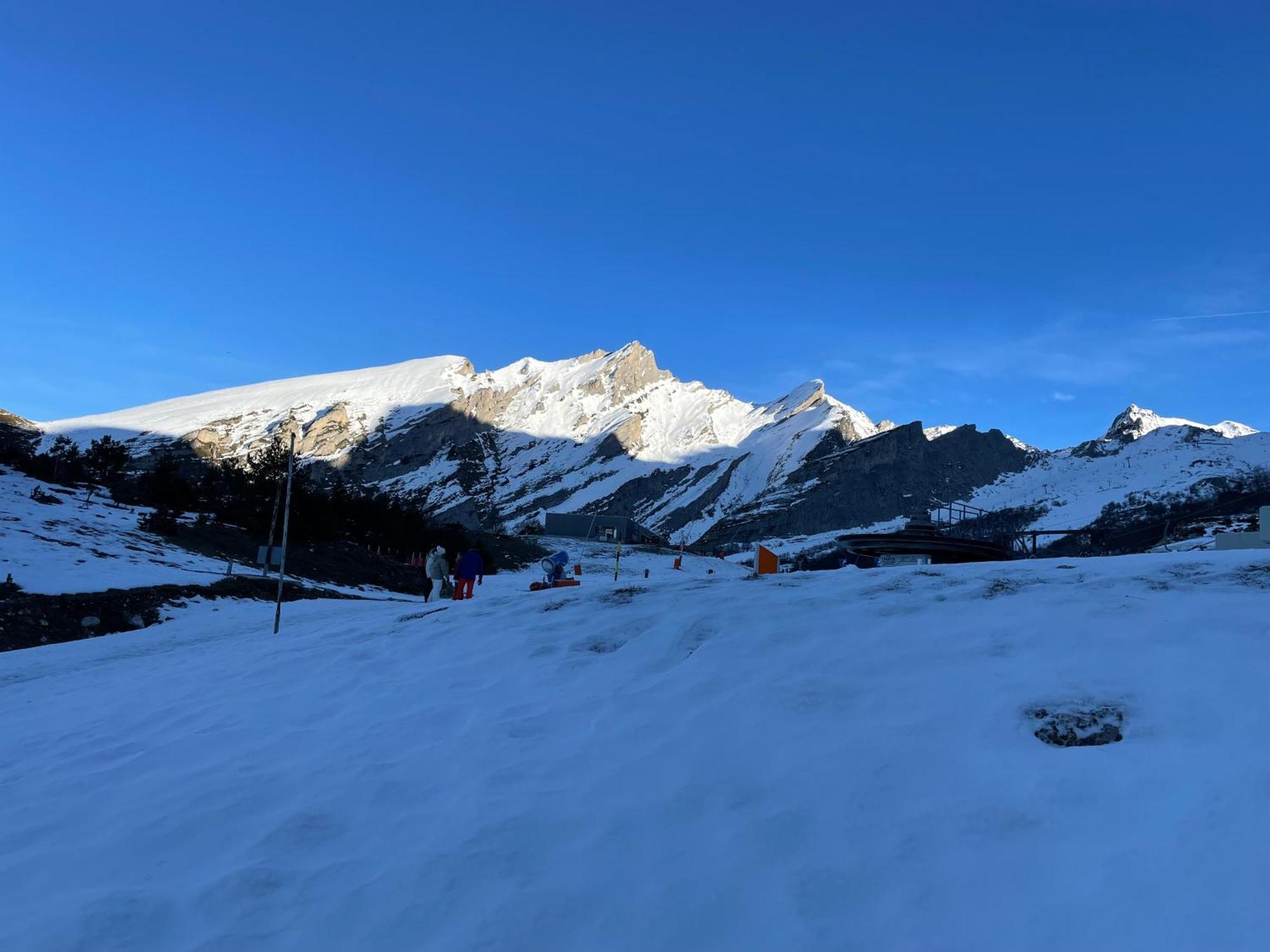 Appartement Cocoon Avec Jardin Et Vue Montagne 拉兰 外观 照片