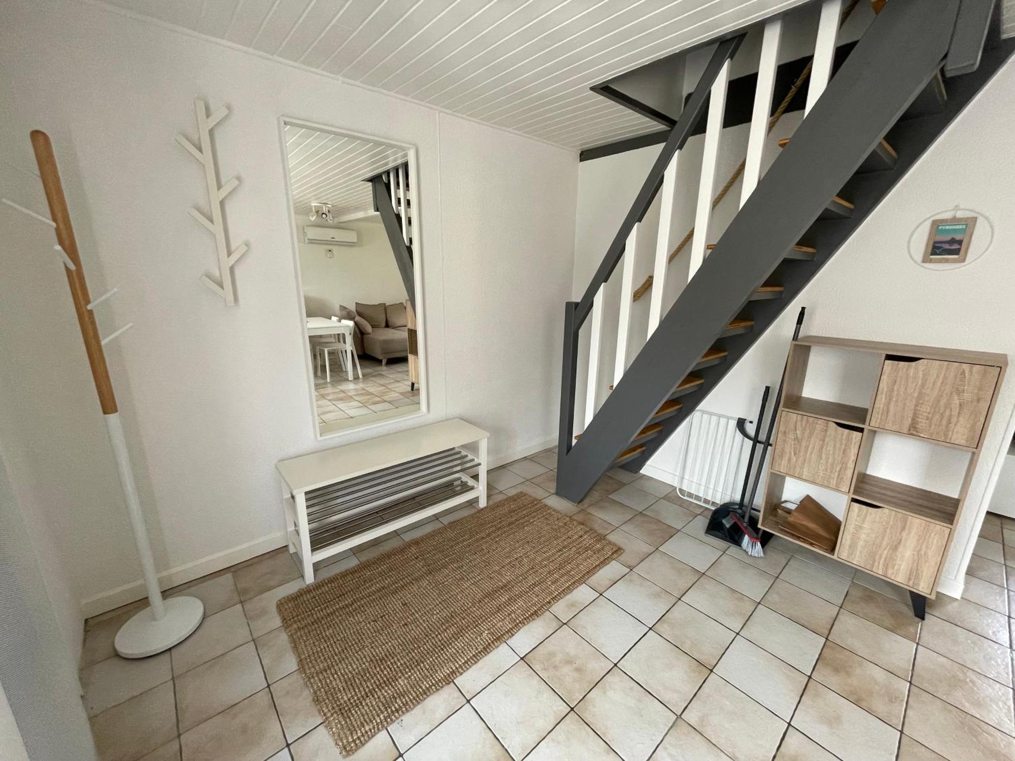 Appartement Cocoon Avec Jardin Et Vue Montagne 拉兰 外观 照片